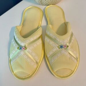 New Vintage Cottagecore Grandma Fairy Lace Ribbon Size 9.5-10.5 Slippers